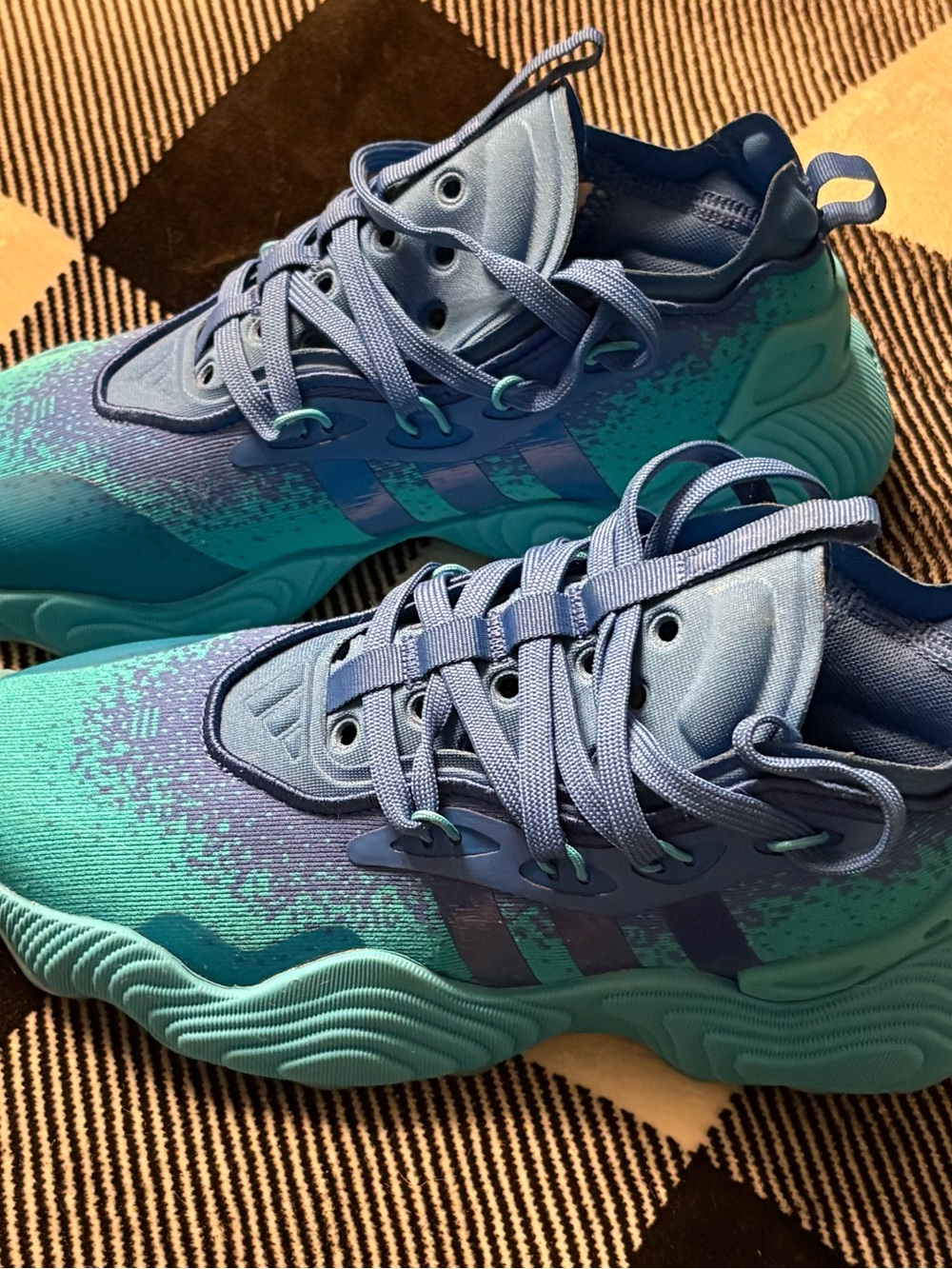 Adidas Trae Young liquid cyan  Sneakers